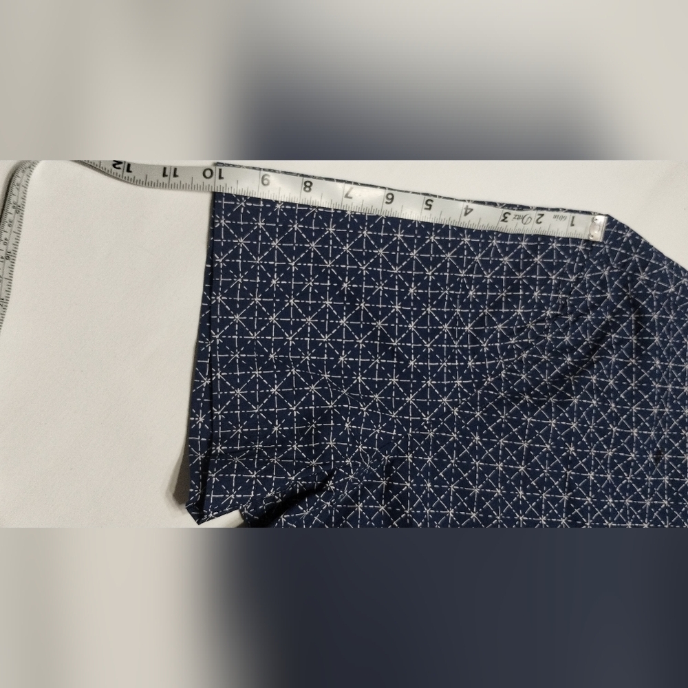 St. John's Bay Dark Blue Geometric Men's Shirt (XXL) - Picture 5 of 7